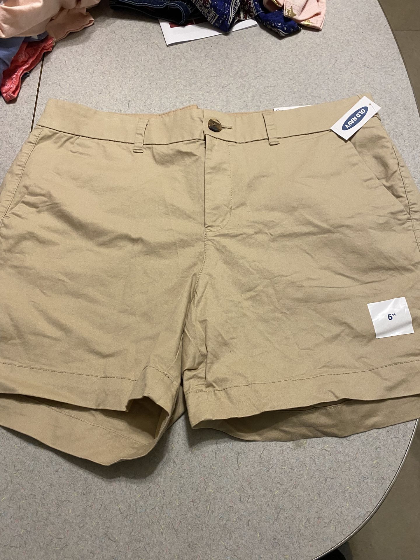 NWT Woman’s Old Navy Every Day Mid-Rise Shorts Size 14