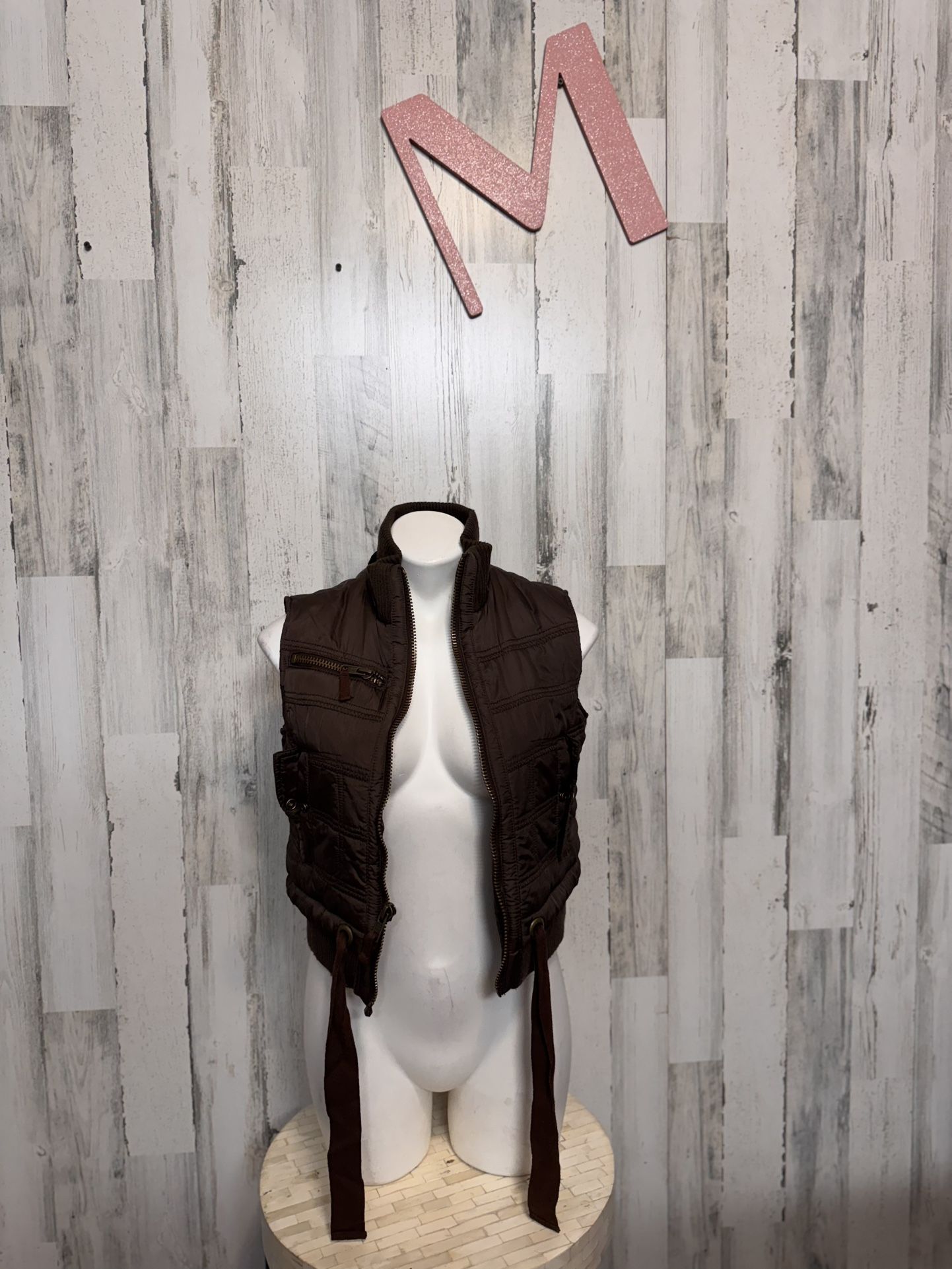 Mossimo brown vest size medium