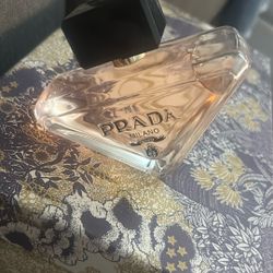 Prada Perfume 
