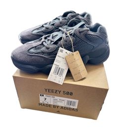 NEW Adidas Yeezy 500 Low Utility Black - Size 7 Men (8.5 Women)