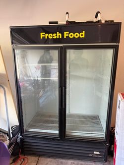 True GDM-49-LD commercial glass door refrigerator