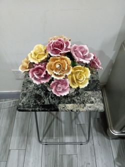 Flower Antique Vase Beautiful Condition Will Give You The Name Tomorrow Don't Want To Pick Up His Too Heavy Makeover Beautiful Beautiful Peace