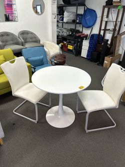 New 3 pcs 31.5” Round Dining Table Set and 2 Chairs