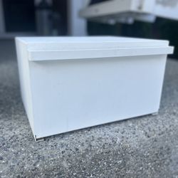 Like New!!  Home Tower Bread Box Keeper Holder Container, Metal Bread Holder Saver, Slim Space Saving Counter Storage - Horizontal - Steel