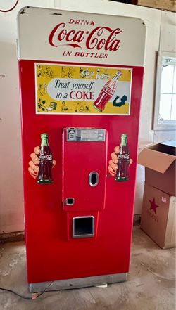 Antique 1950’s Coca -Cola Coke vendo vending machine