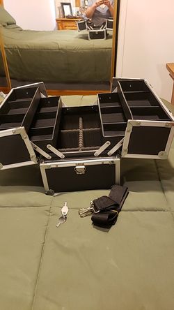 Makeup box