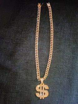 Necklace ice