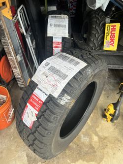 2 Brand New 35/12.5/20r All Terrain Tires