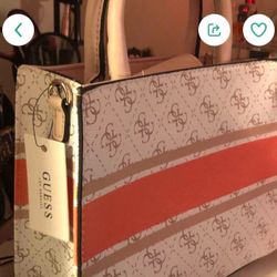 Brand New Guess Purse With Dust Bag, Tags Attached, Detachable Strap