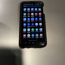 Samsung Galaxy S10e flawless condition amazing small form factor phone, headphone jack port, microSD