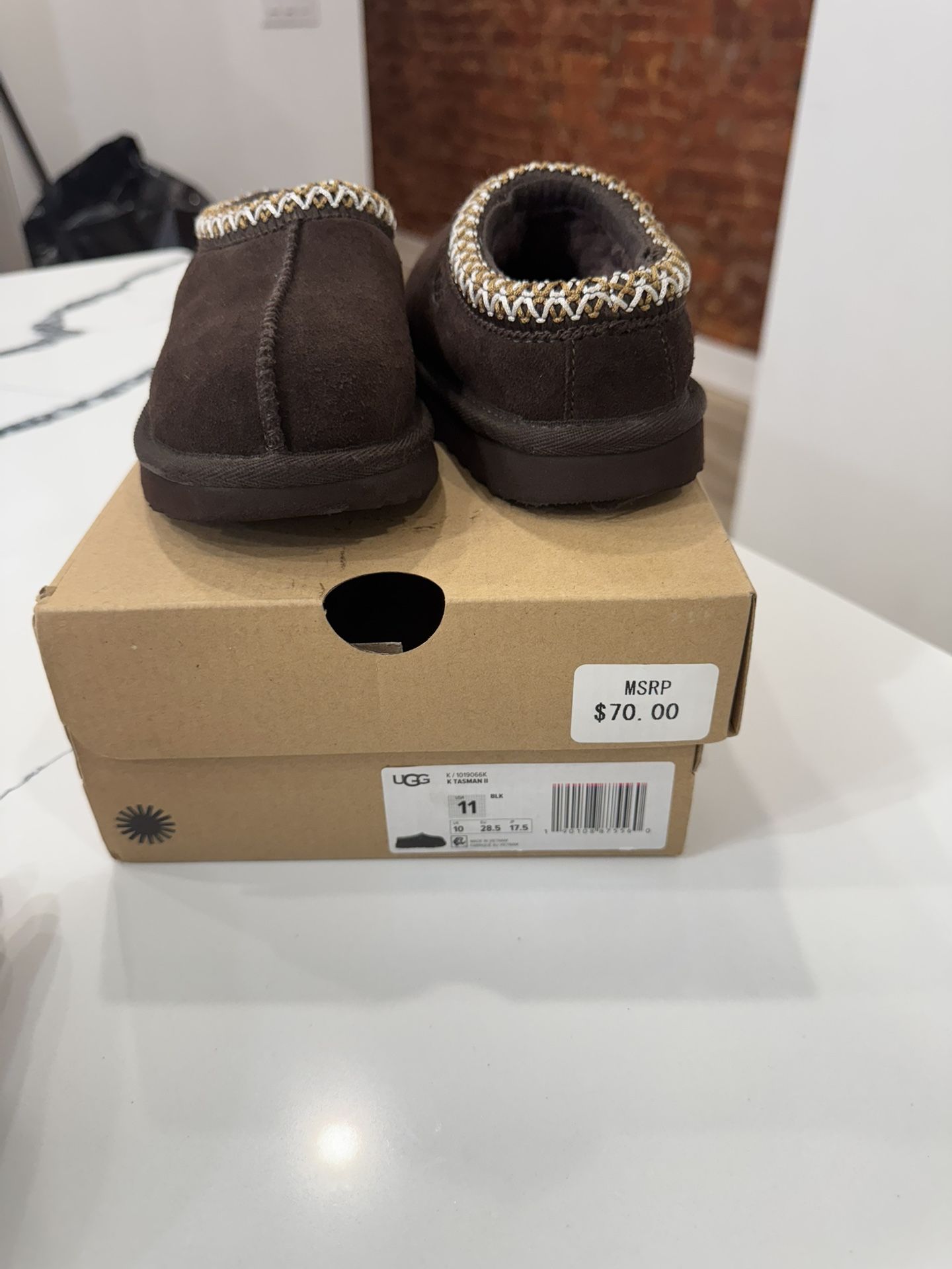 Ugg Slippers Size 11