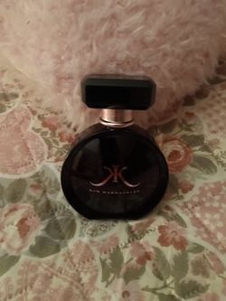 Women's perfume smells like Kim Kardashian's KK