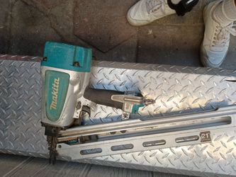 MAKITA framing gun