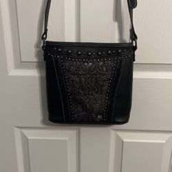 SHYANNE WOMEN'S LEATHER BAG NWOT $40