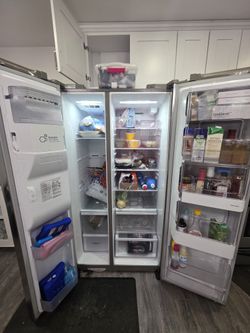 LG Stainless Steel French Door Refrigerator – $300 OBO