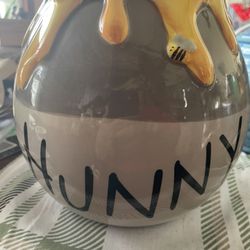Winnie the Pooh Cookie Jar & Wastebasket 