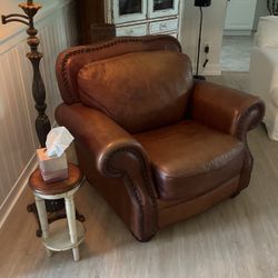 Hancock & Moore Leather Chair/ Furnature 
