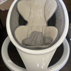 Gently Used Munchkin Bluetooth Baby Swing Retails At 199.99