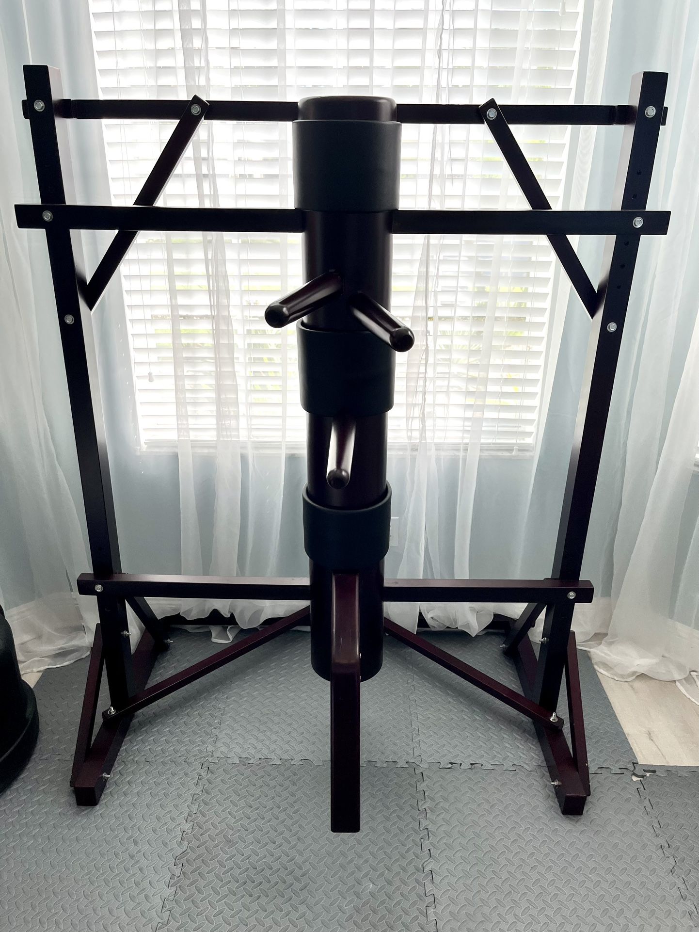 Wing Chun Wooden Dummy Mook Yan Jong