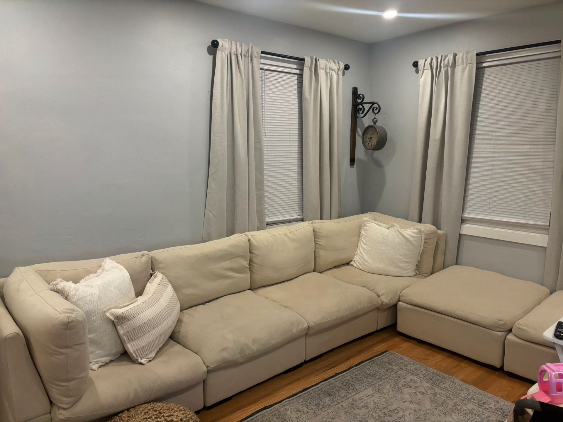 Large Couch With Ottomans
