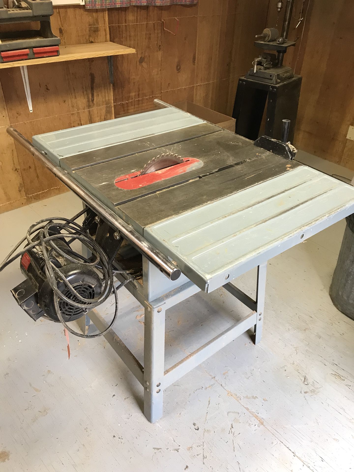 Delta 10” Contractors Table Saw Model 62-042