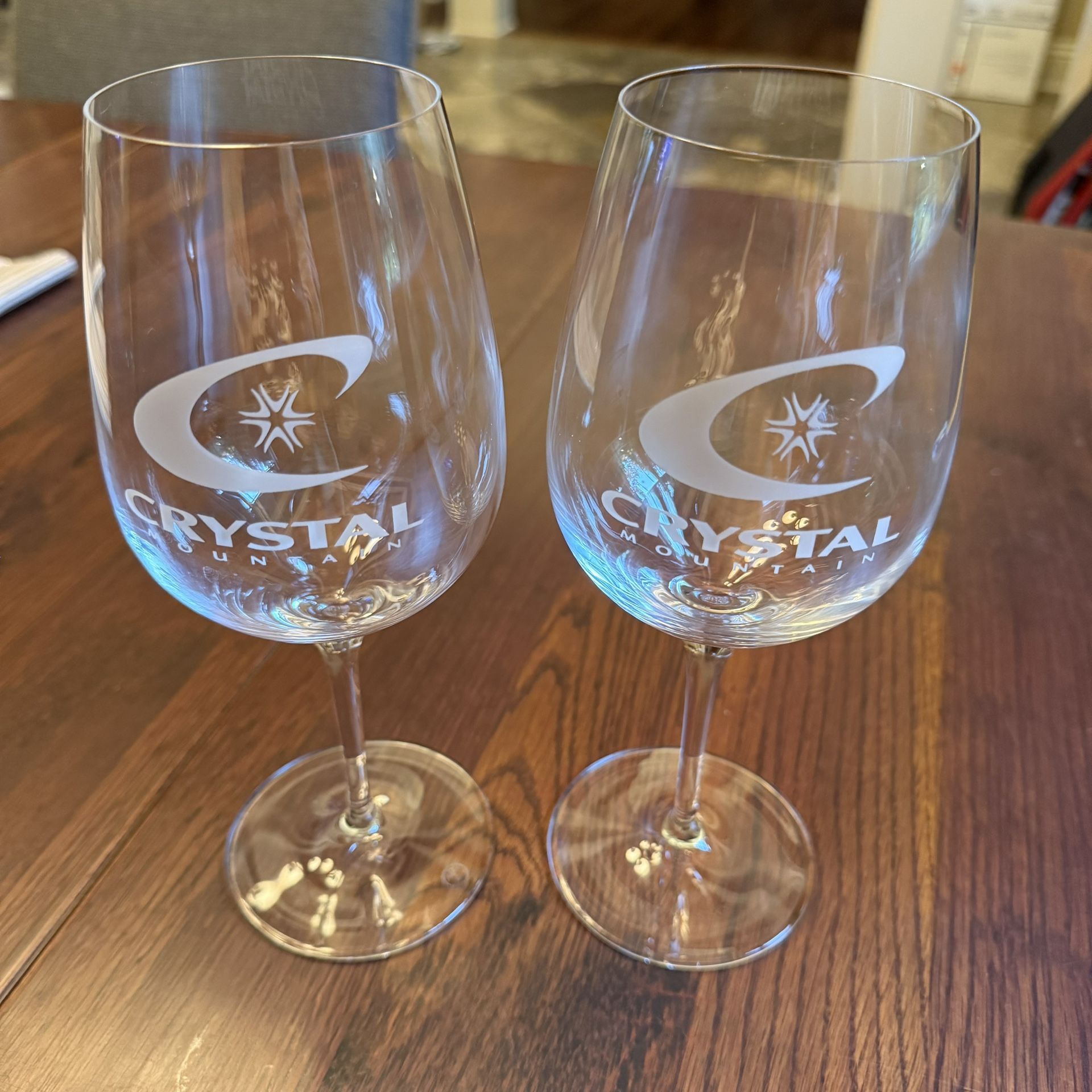 (2) Crystal Mountain Wine Glasses Etched Ski Resort Logo Clear Crystal Stemware