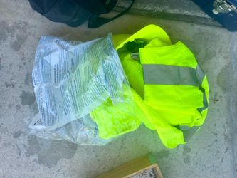 Hard hat/safety vest. Off Boxelder dr 92563