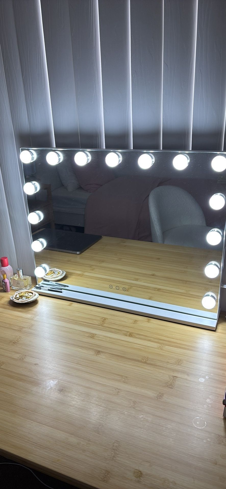 Vanity Makeup Mirror