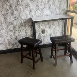 3 Bar Stools