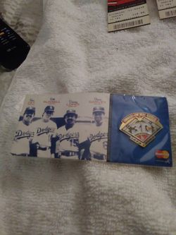 Sports collectible 1973 to 2003 record-setting infield 30th Anniversary commemorative pin