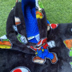 Nintendo Super Mario WAY BIG Hoodie size 4-10