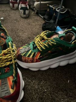 Versace chain reaction