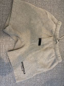 30$ essential shorts
