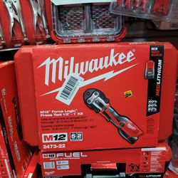 MILWAUKEE M12 PRESS TOOL KIT