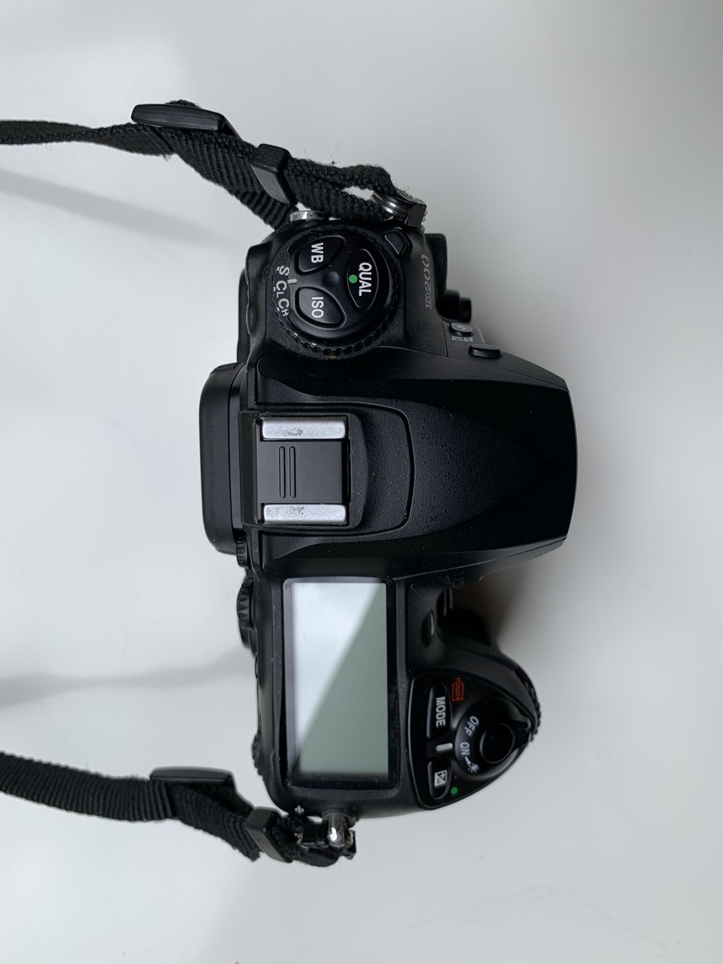 Nikon D D200 10.2MP Digital SLR Camera - Black