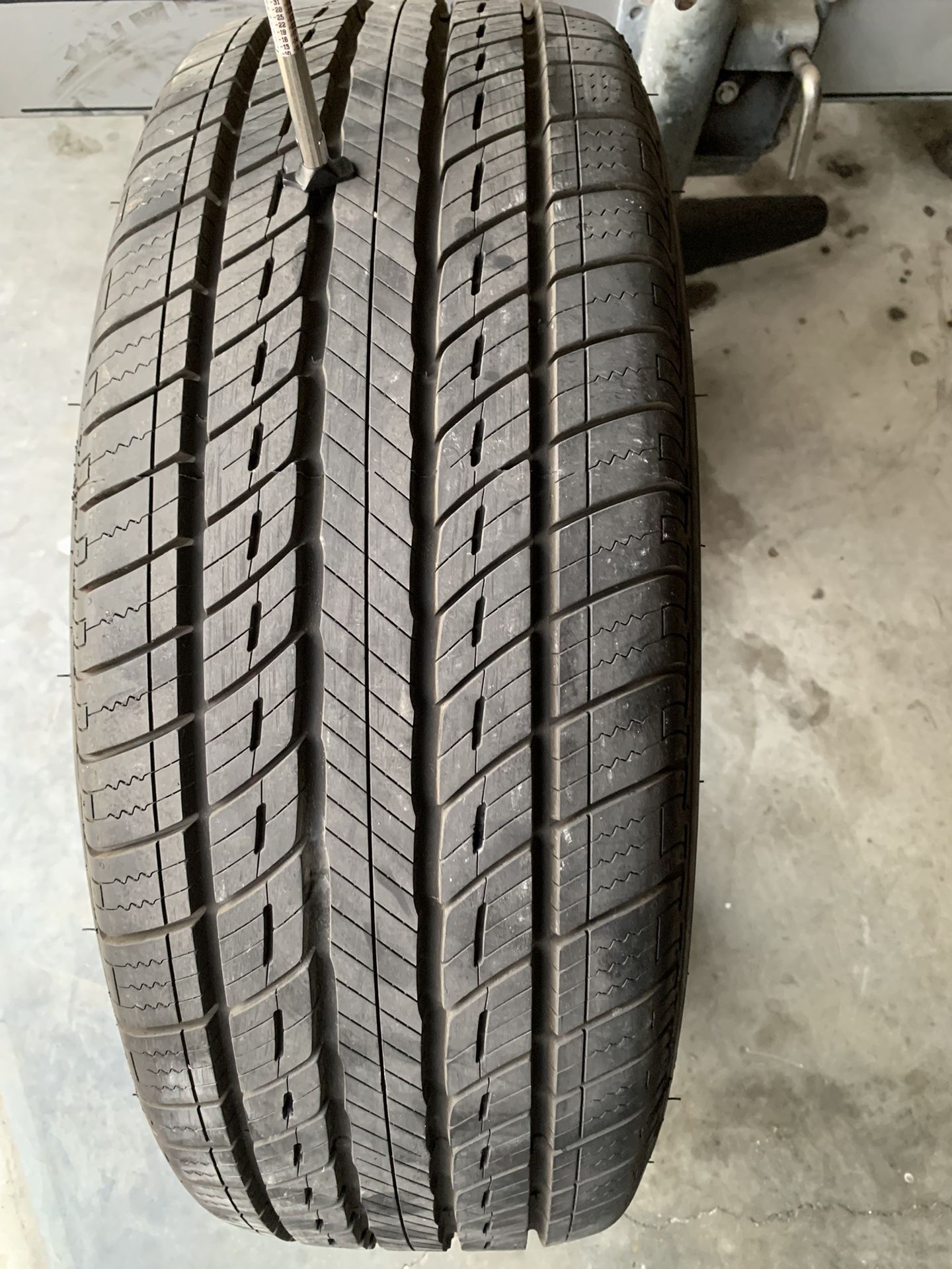1 tiger paw uniroyal touring tire 235/55/20, ,