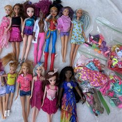 Barbie Doll Lot With Accessories 
