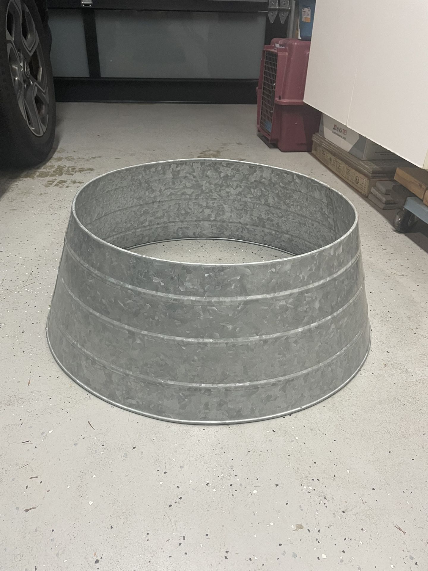 Metal Crate & Barrel Christmas Tree Collar / Skirt