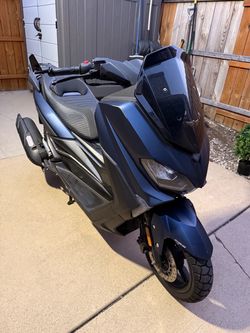 QMAX 200 EFI SCOOTER