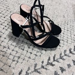 WINDSOR Heels
