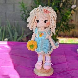 Muñeca Amigurumi Tejido A Crochet 