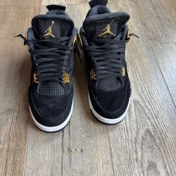 Jordan 4 Retro Royalty