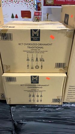 Member's Mark 8CT Oversized Christmas Ornament Set
