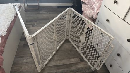 3 panel dog gate