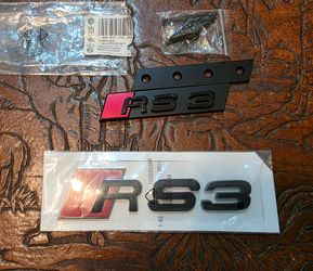 Audi RS3 Front Grille Black Emblem/side emblem