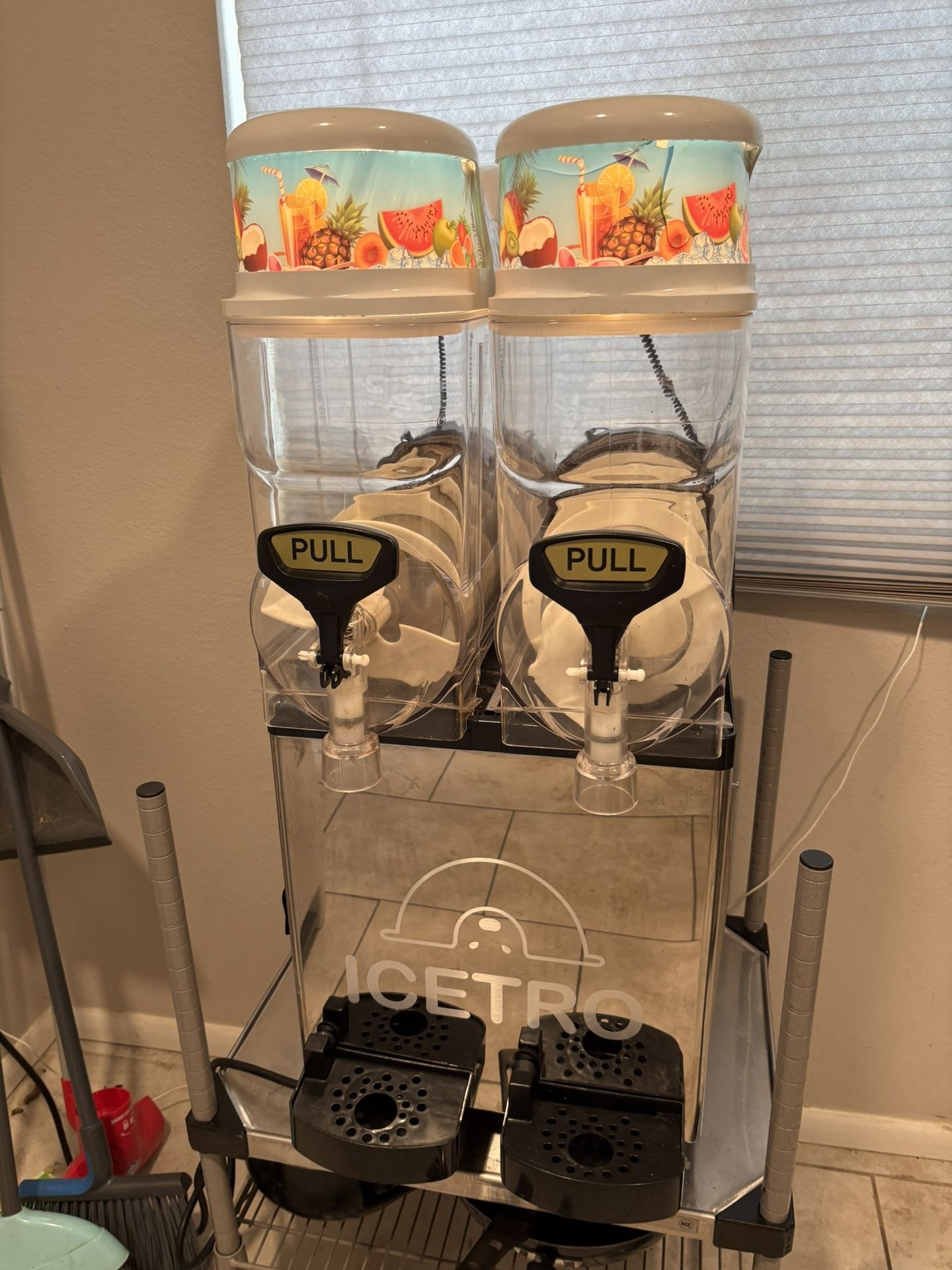 Slushy/margarita Machine