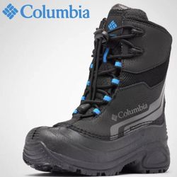 NEW COLUMBIA KIDS SNOW BOOTS 