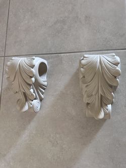 Pair ornate decorative corbels brackets - Perfect Condition