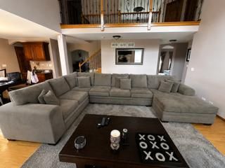 Great and Confy couch