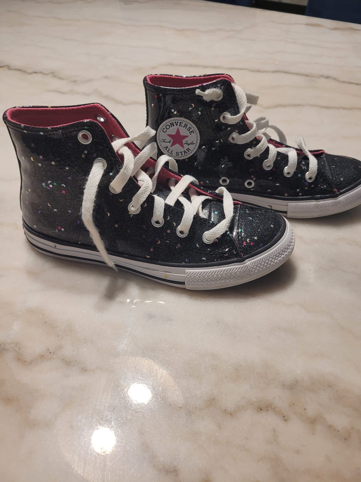 Girl High Top Converse Like New Color Black Sale in Orlando, FL OfferUp